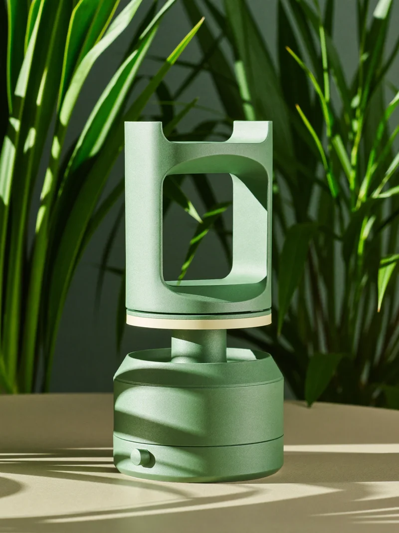 Konzeptstudie einer modularen Campinglaterne mit skulpturalem Griff